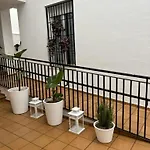 Sherry Parking Gratuito Lägenhet *